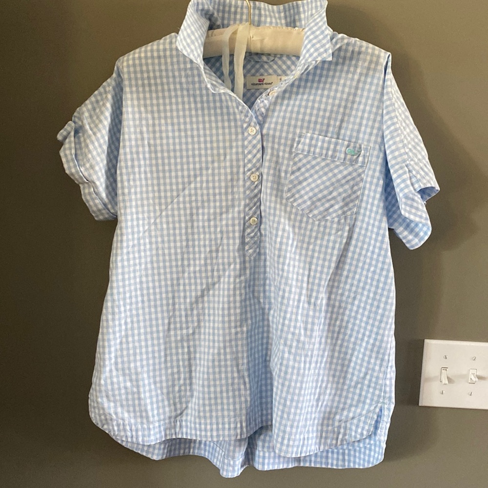 Vineyard Vines light blue and white checkered top size 16